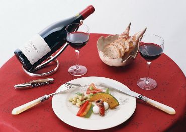 餐前喝點紅酒更能促進食欲_飲食頻道