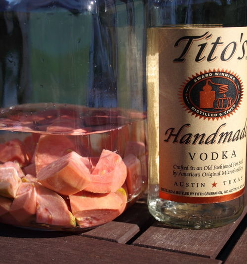 美國(guó)伏特加釀酒廠也 轉(zhuǎn)行 生產(chǎn)消毒洗手液